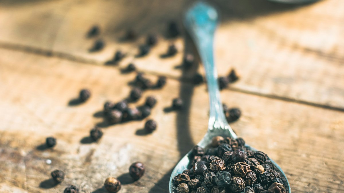 Black pepper bulk density: what 500 g/l and 550 g/l really tell you