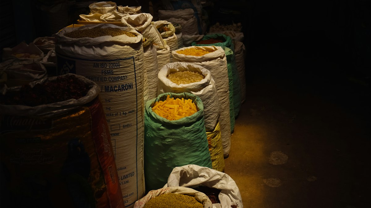 Moisture: the specification line that decides whether your container arrives clean